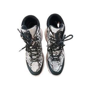 Kenneth Cole Goretex Womens Snake Skin Hiking Boots  Maddox Platform. Size 7